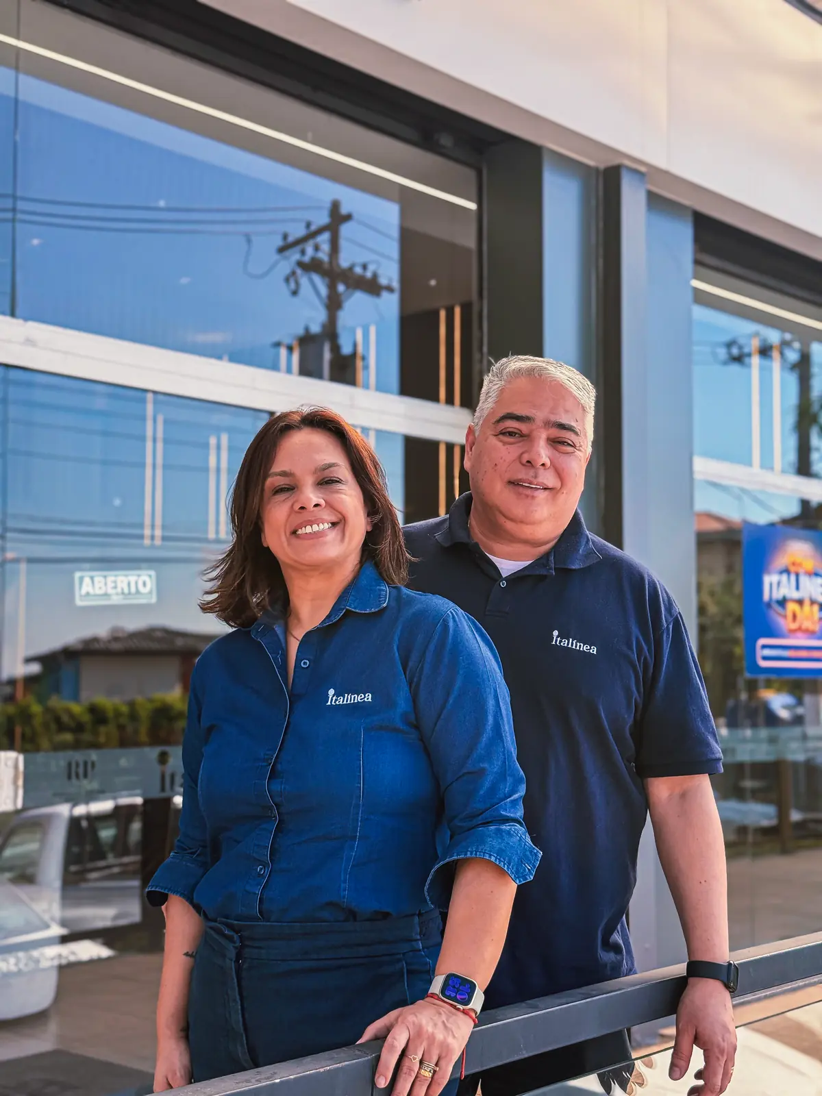 Melissa e Christian, fundadores da Raposo Prime, no showroom Italínea